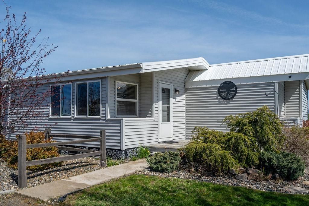 Photo of 810 N 1st St, Garfield, WA 99103 (MLS # 202616356)