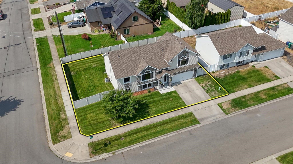 Photo of 1917 N Arc Rd, Spokane Valley, WA 99016 (MLS # 202623213)