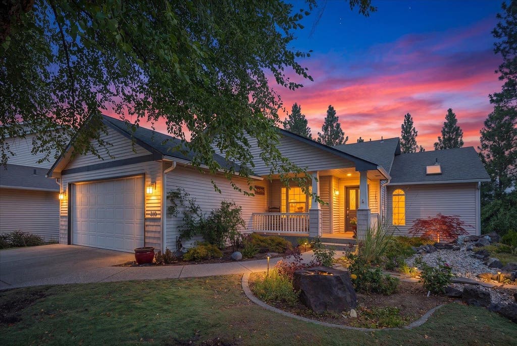 Photo of 310 W AUBURN CREST Ct, Spokane, WA 99224 (MLS # 202622233)