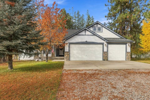 Photo of 6261 Jenna Dr, Nine Mile Falls, WA 99022 (MLS # 202626454)