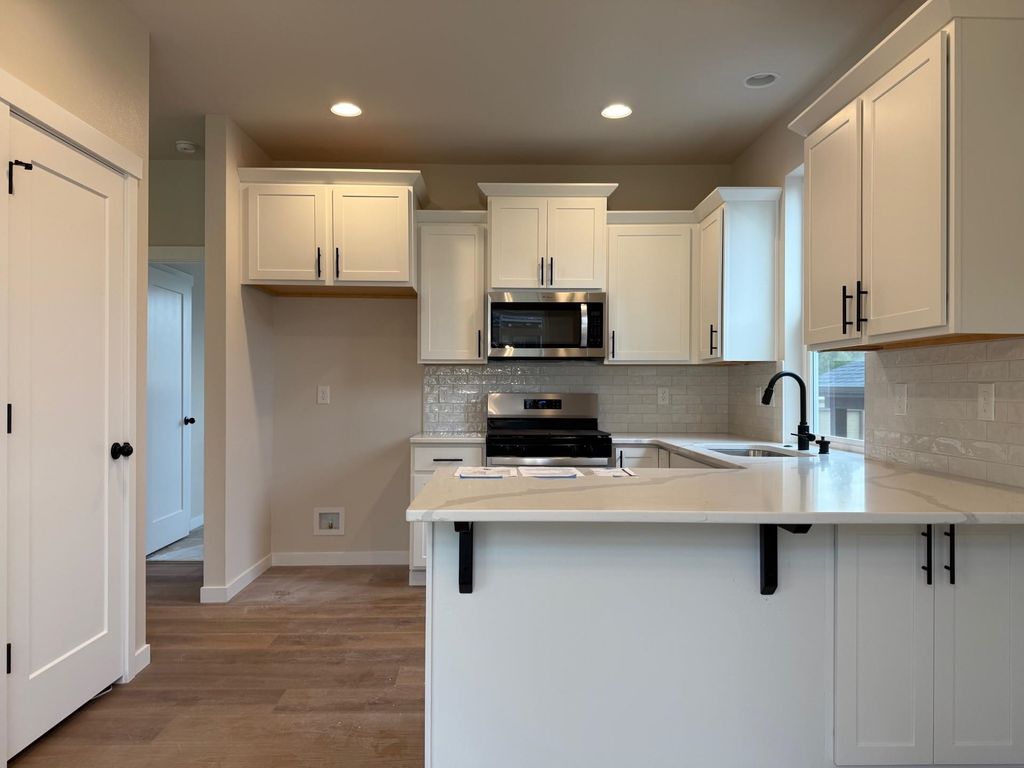 Photo of 3214 S CUSTER Ln, Spokane, WA 99203 (MLS # 202615999)