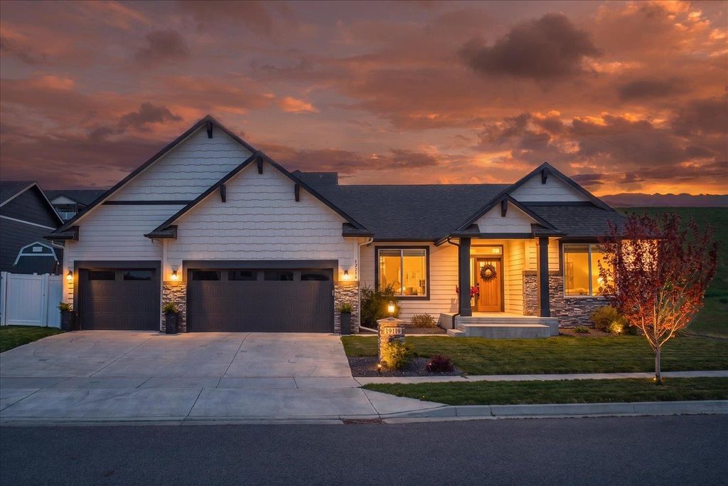 Photo of 19715 E 11th Ave, Spokane Valley, WA 99016 (MLS # 202615864)