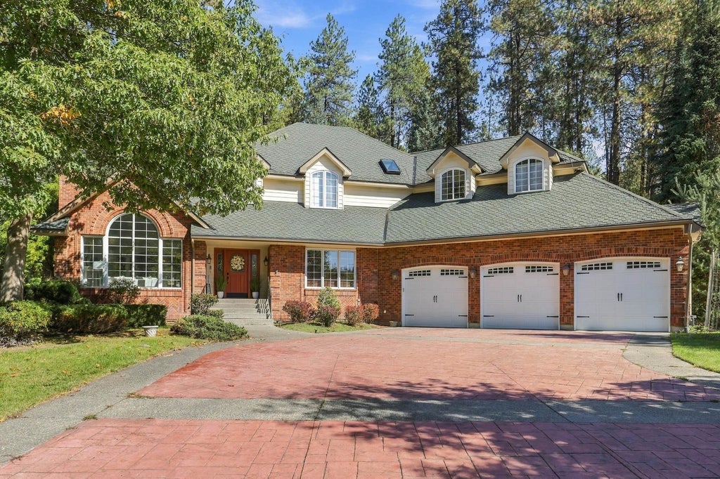 Photo of 16914 N Triple Butte Cir, Colbert, WA 99005 (MLS # 202624429)