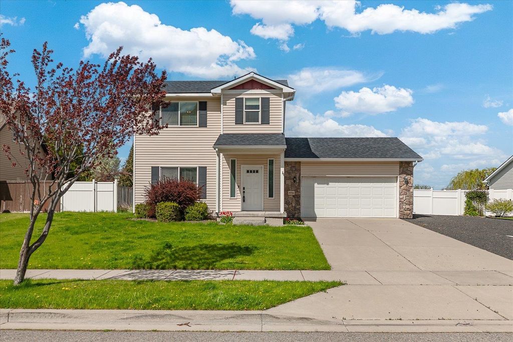 Photo of 9726 W January Dr, Cheney, WA 99004 (MLS # 202616053)