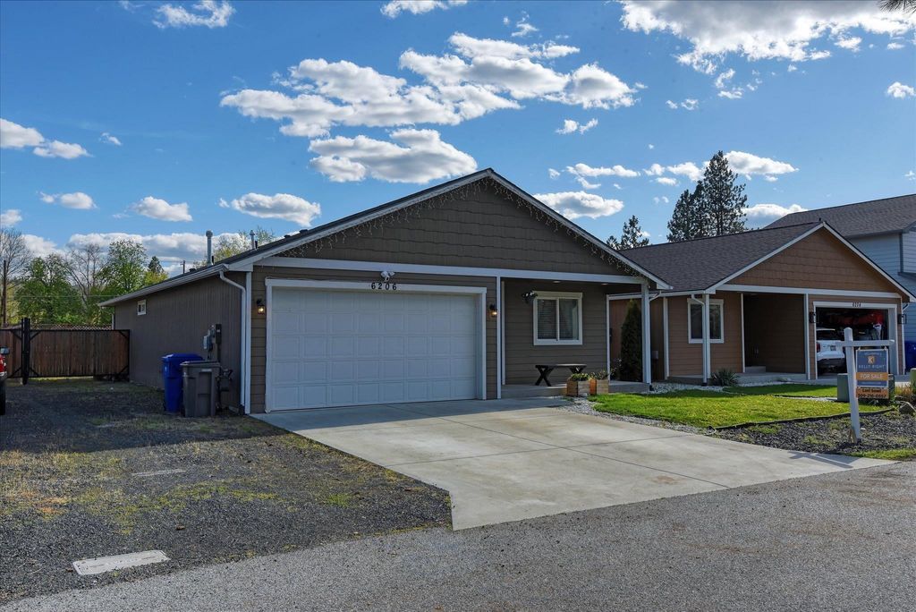 Photo of 6206 E 7th Ln, Spokane Valley, WA 99212 (MLS # 202616134)