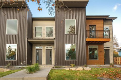 Photo of 3205 E 30th Ave, Spokane, WA 99223 (MLS # 202527542)