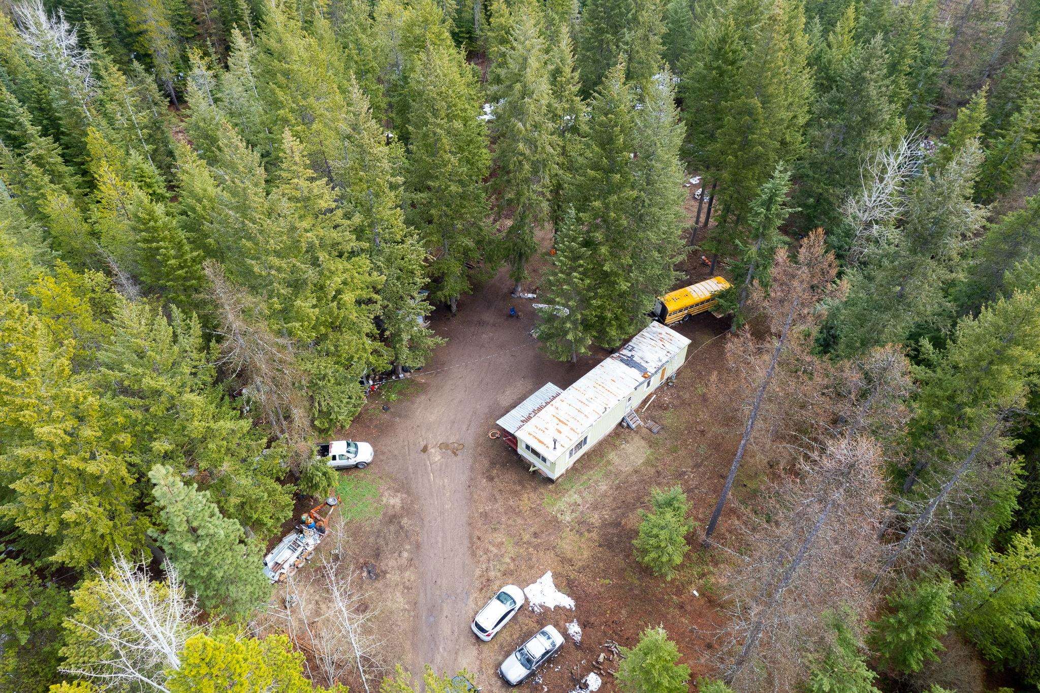 Photo 6 of 22 of 5000 N Redman Rd mobile home