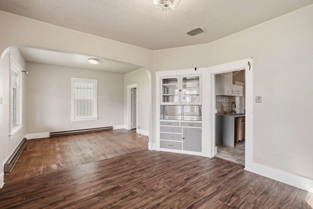 Photo of 2938 N Wiscomb St, Spokane, WA 99207 (MLS # 202615696)