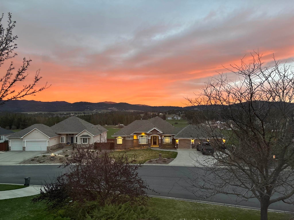 Photo of 17201 E Galaxy Ln, Greenacres, WA 99016 (MLS # 202624381)