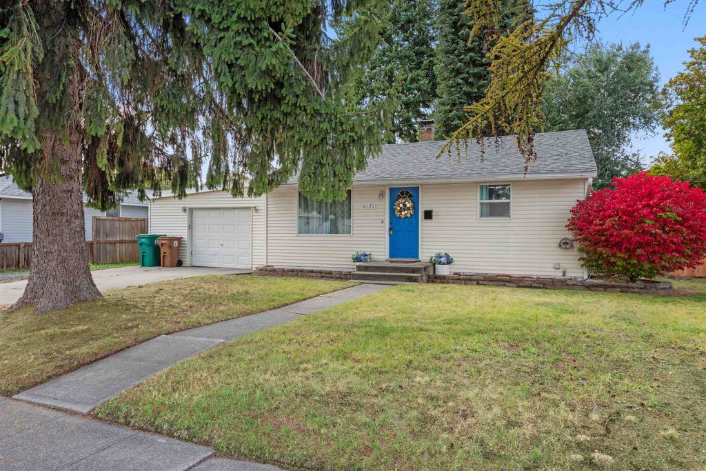 Photo of 6121 N Belt St, Spokane, WA 99205 (MLS # 202525551)