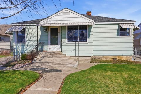 Photo of 1103 E EMPIRE Ave, Spokane, WA 99207 (MLS # 202614305)