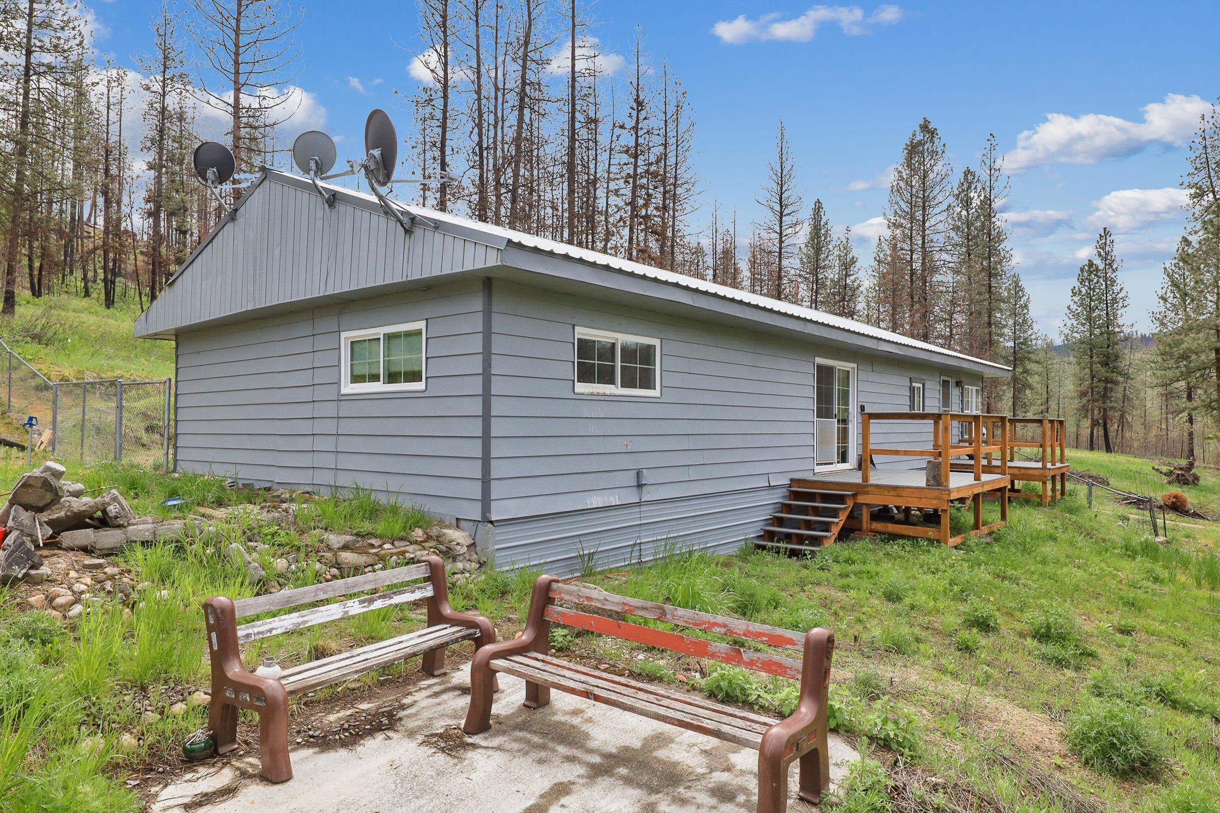 Photo 4 of 24 of 5067 A Rail Canyon Rd mobile home