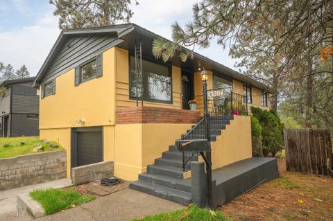 Photo of 3204 W 8th Ave, Spokane, WA 99224 (MLS # 202526351)