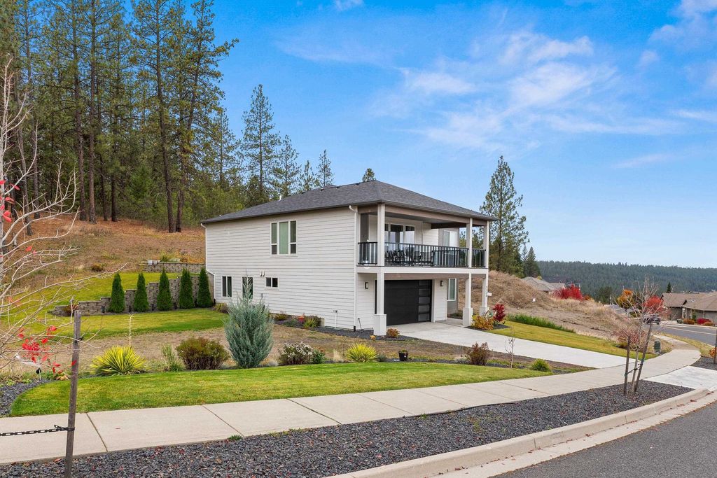 Photo of 5230 S Lincoln Way, Spokane, WA 99224 (MLS # 202616583)