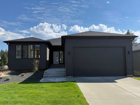 Photo of 3203 S Custer Ln, Spokane, WA 99223 (MLS # 202614539)