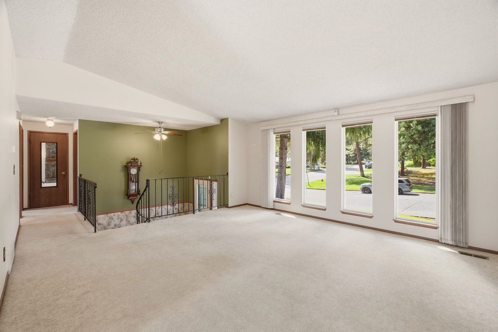 Photo of 4821 S Bates Rd, Spokane Valley, WA 99206 (MLS # 202616236)