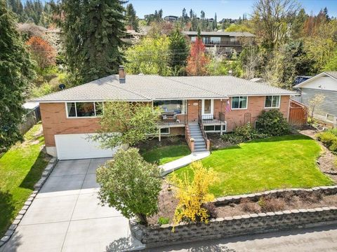 Photo of 1523 W Ardmore Dr, Spokane, WA 99218 (MLS # 202615857)