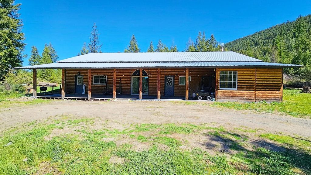 Photo of 1267 Echo Peak Way, Evans, WA 99126 (MLS # 202616189)