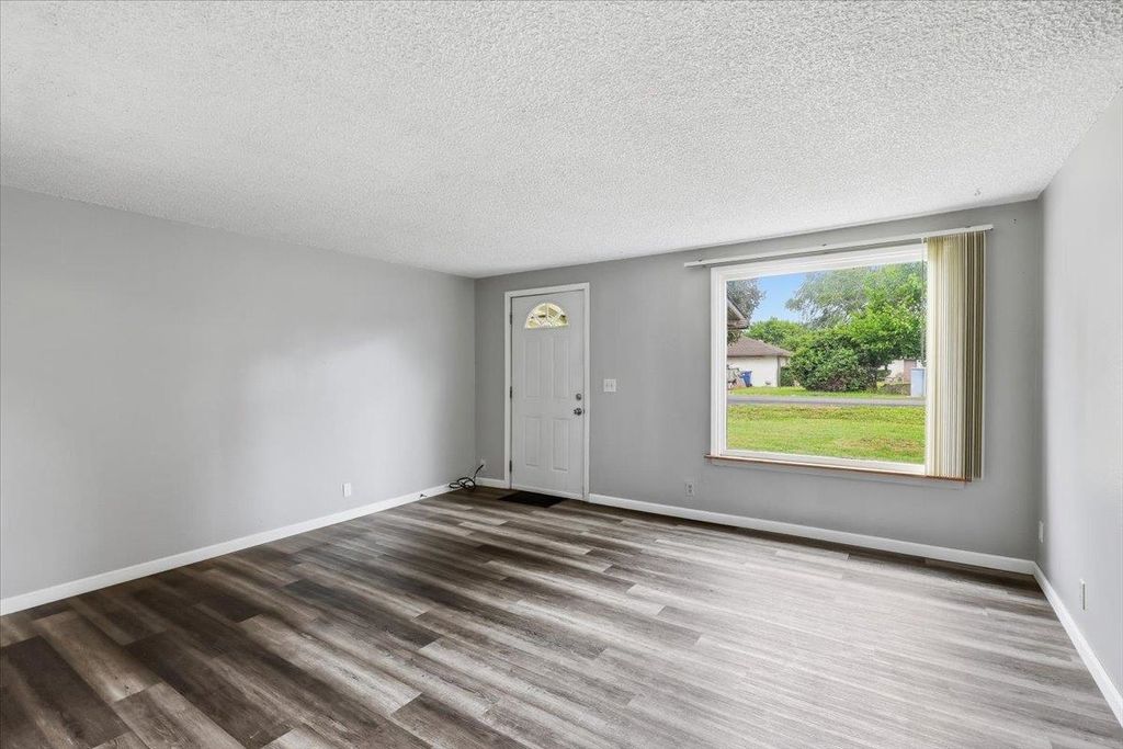 Photo of 19 N Conklin Rd, Spokane Valley, WA 99037 (MLS # 202619152)