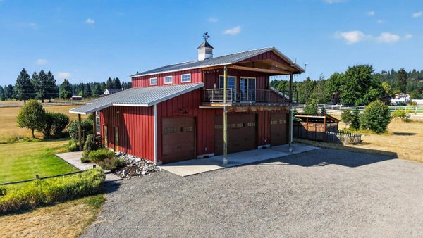 10208 N WEST NEWMAN LAKE DR, NEWMAN LAKE, WA 99025 - Image e8cbb9d3826eb84e98da2a8e2b1b180c/40830195