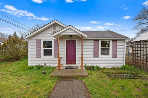 Photo of 314 S Girard Rd, Spokane Valley, WA 99212 (MLS # 202614772)