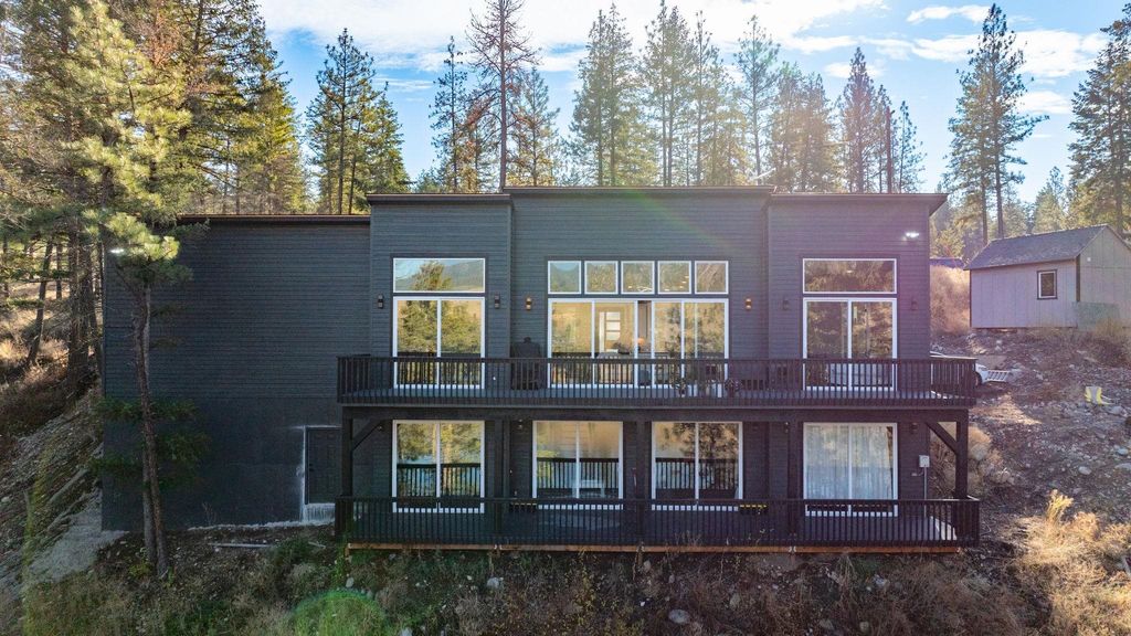 Photo of 21125 N Byrne Ln, Nine Mile Falls, WA 99026 (MLS # 202526652)