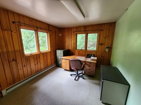 Single Family Residence in Mead WA 23407 Mt Spokane Park Dr 24.jpg