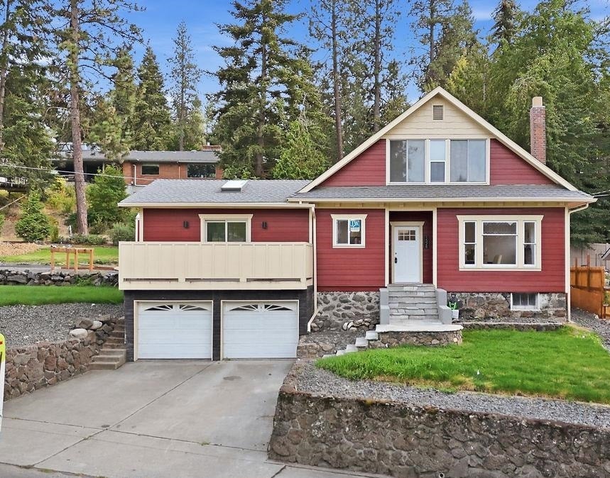 Photo of 1528 E 18th Ave, Spokane, WA 99203 (MLS # 202623659)