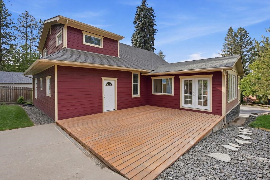 Photo of 1528 E 18th Ave, Spokane, WA 99203 (MLS # 202623659)