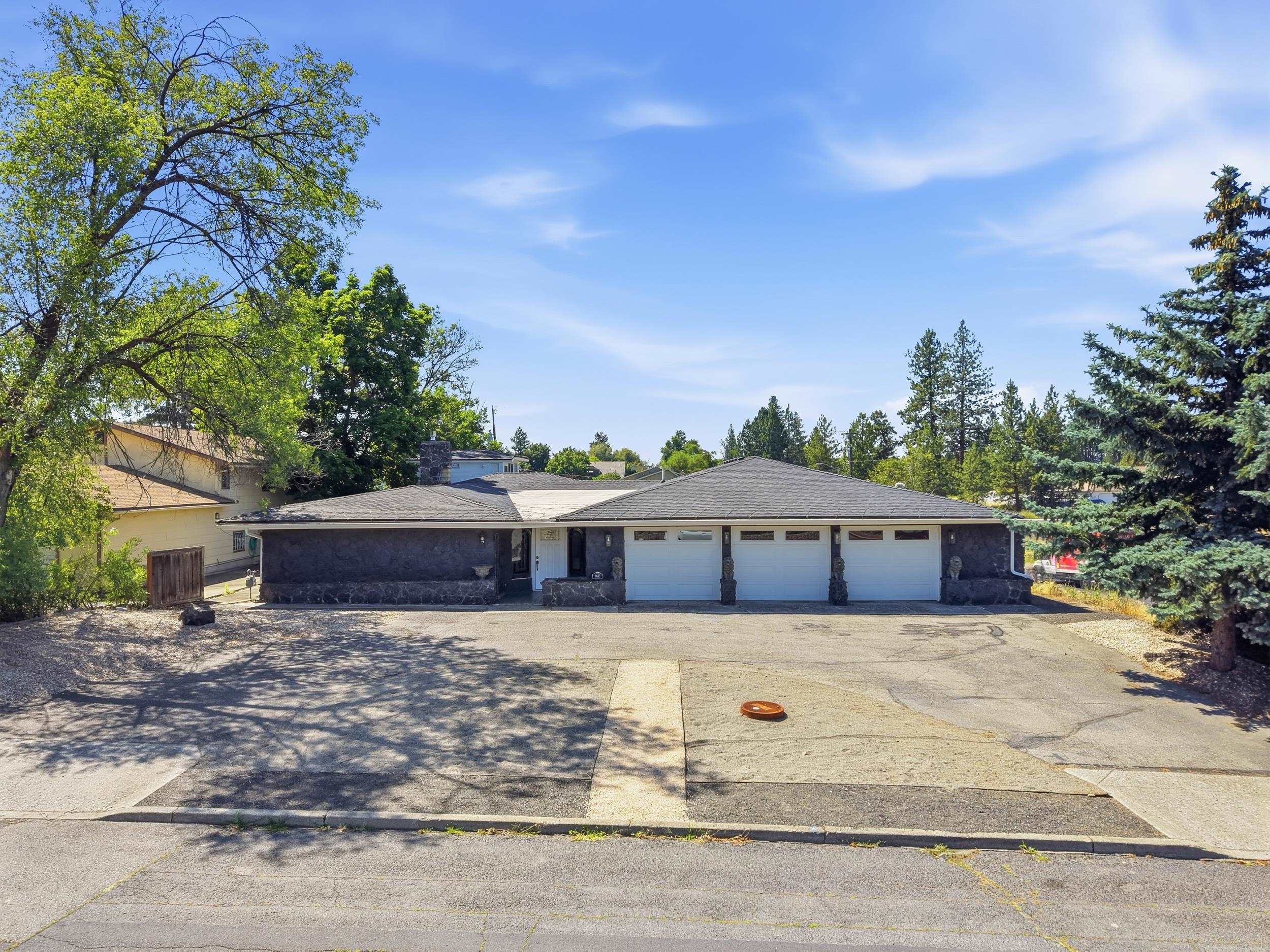 Photo 1 of 50 — 1627 W Courtland Ave, Spokane, WA 99205