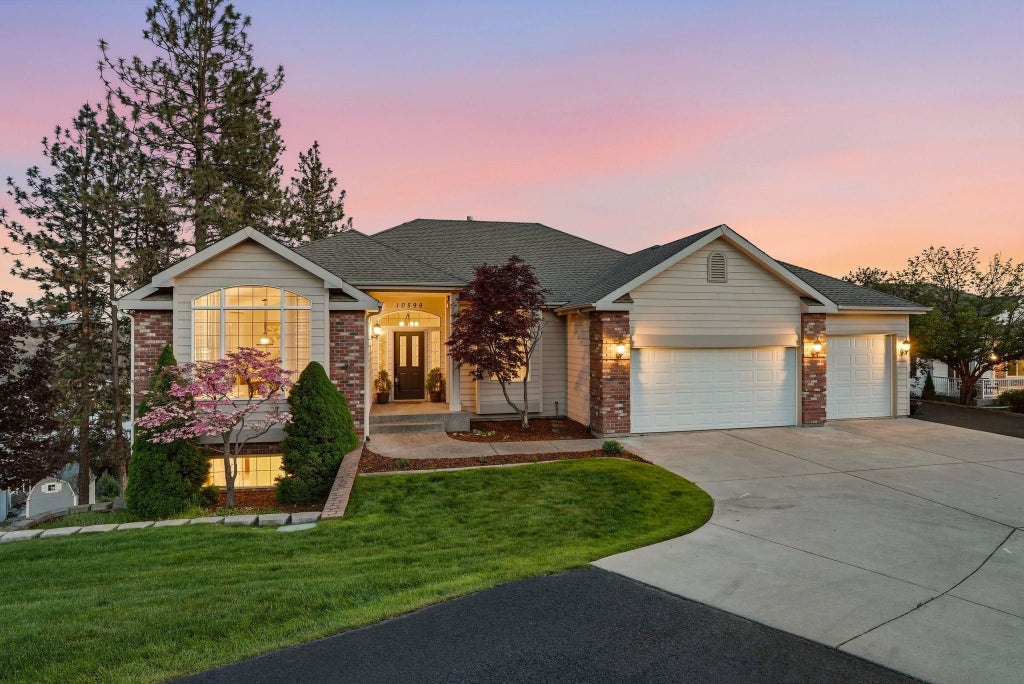 Photo of 10599 W Lakeside Ln, Nine Mile Falls, WA 99026 (MLS # 202621486)