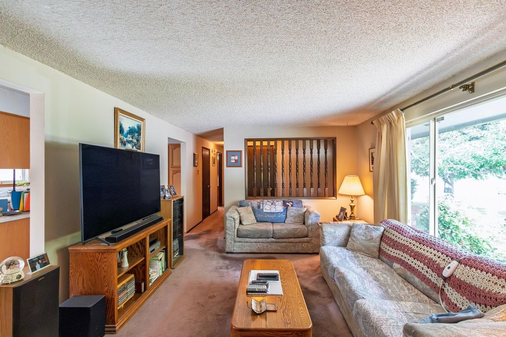 Photo of 13104 E 28th Ave, Spokane Valley, WA 99216 (MLS # 202620998)
