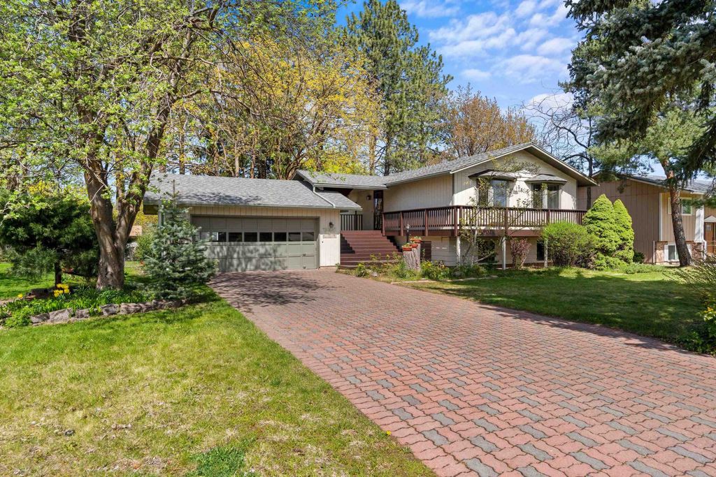 Photo of 12311 E Skyview Ave, Spokane Valley, WA 99216 (MLS # 202615873)