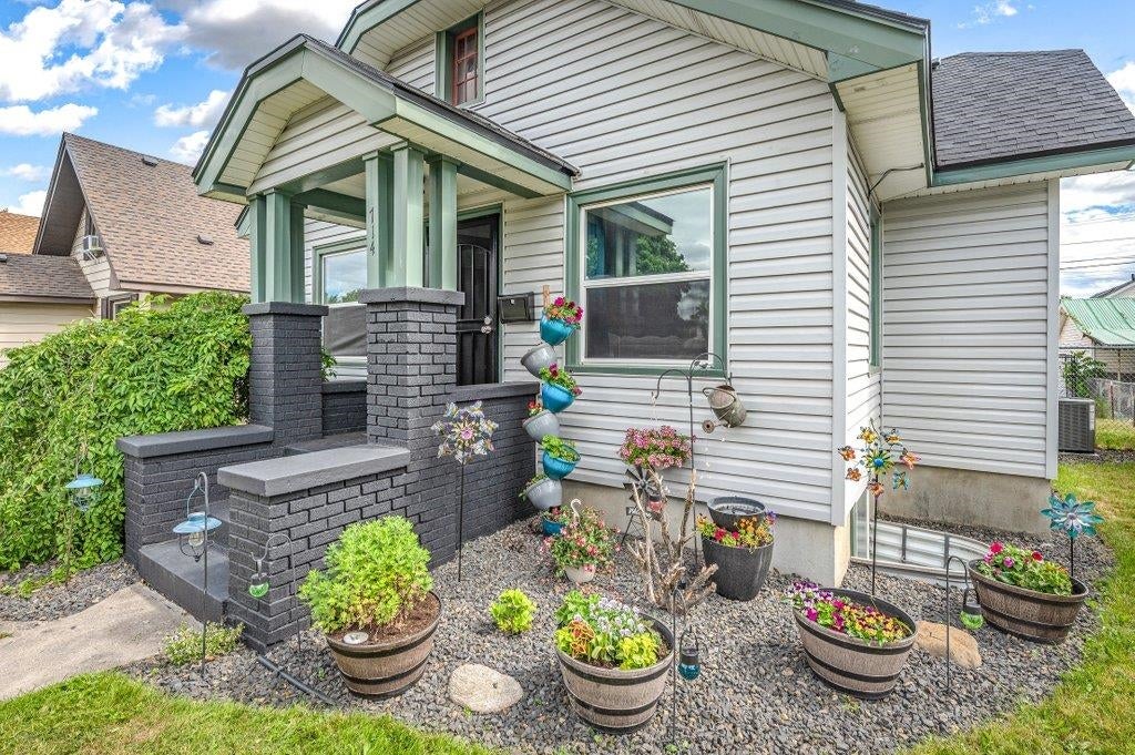 Photo of 714 E Montgomery Ave, Spokane, WA 99207 (MLS # 202619112)