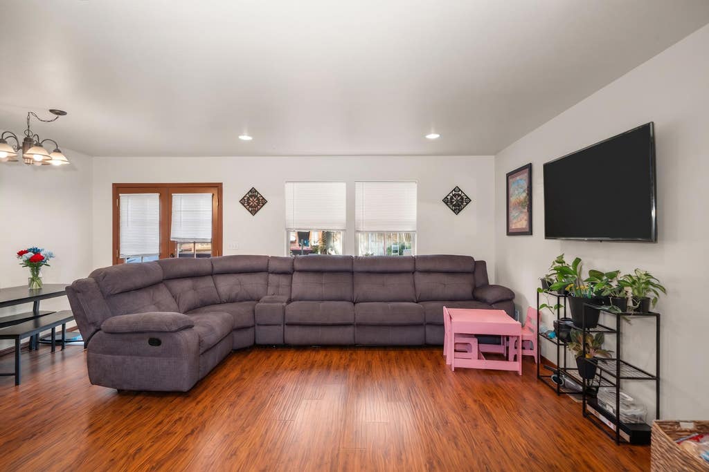 Photo of 2417/2419 E 8th Ave, Spokane, WA 99202 (MLS # 202622156)