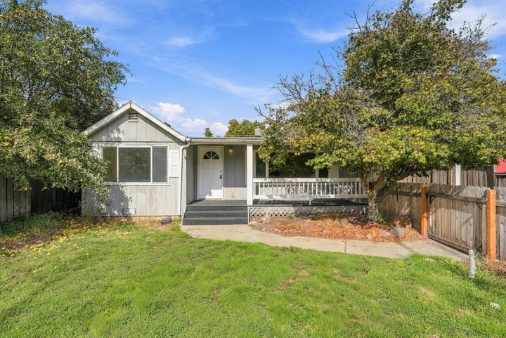 Photo 1 of 36 — 3807 E 29th Ave, Spokane, WA 99223