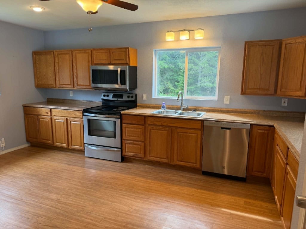 Photo of 229 W Chippewa Ave, Ione, WA 99139 (MLS # 202623733)