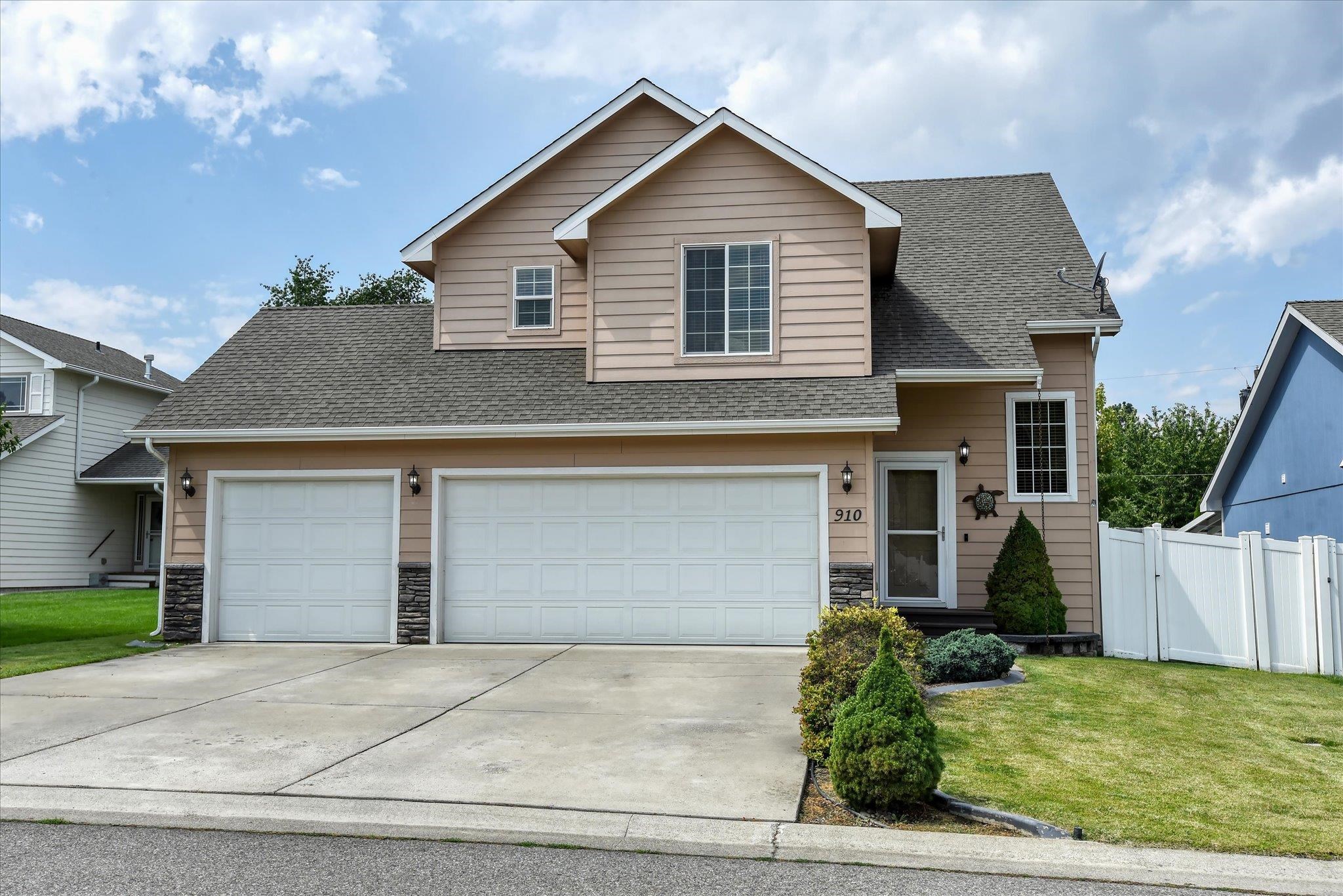 View Spokane Valley, WA 99037 house