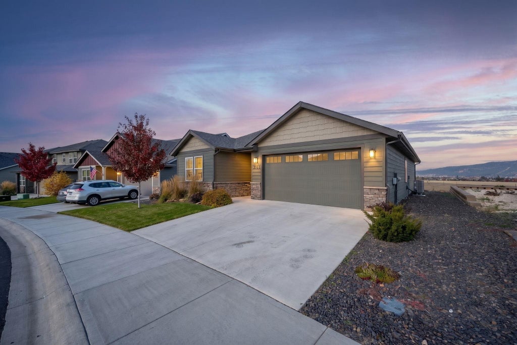 Photo of 20683 E Valley Vista Dr, Liberty Lake, WA 99019 (MLS # 202626136)