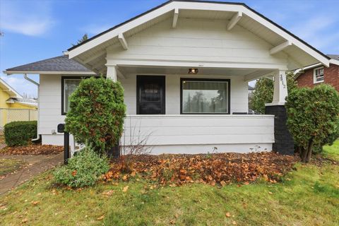 Photo of 3812 E 4th Ave, Spokane, WA 99202 (MLS # 202527063)