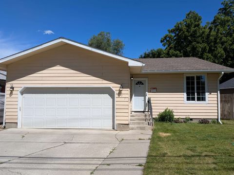 Photo of 657 S Freya St, Spokane, WA 99202 (MLS # 202619178)
