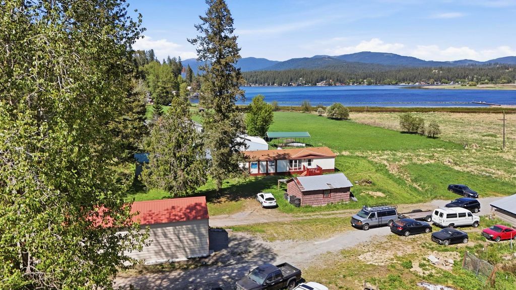 Photo of 11076 N Honeymoon Bay Rd, Newman Lake, WA 99025 (MLS # 202617599)