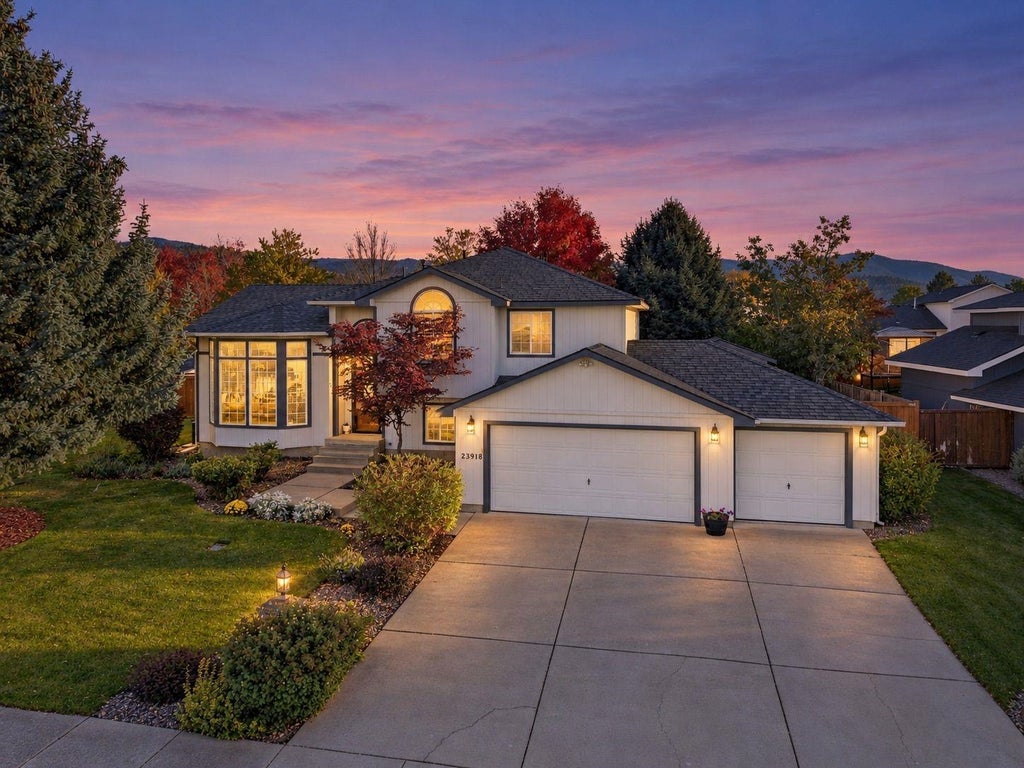 Photo of 23918 E Maxwell Dr, Liberty Lake, WA 99019 (MLS # 202625976)