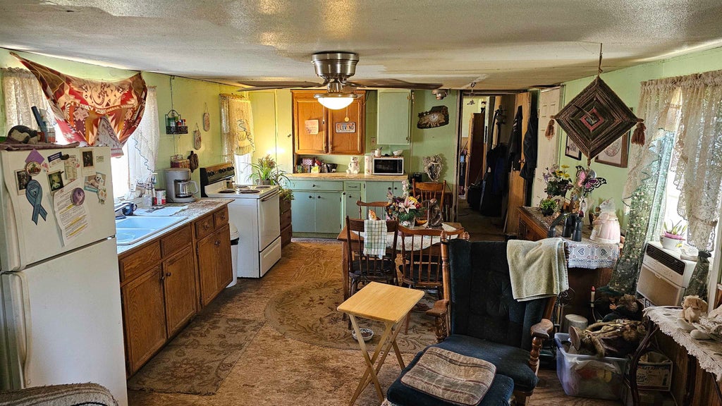 Photo of 5604 B Martha Boardman Rd, Wellpinit, WA 99040 (MLS # 202624639)