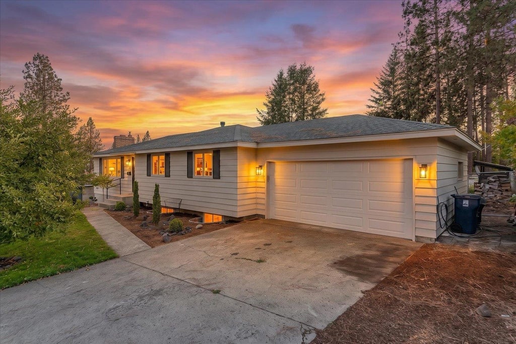 Photo of 7019 N Audubon Dr, Spokane, WA 99208 (MLS # 202625869)
