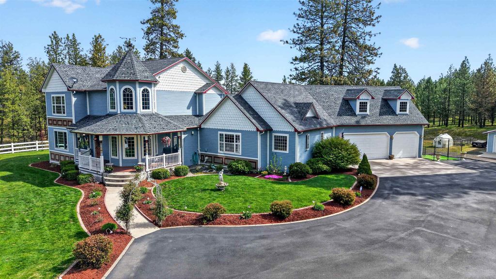 Photo of 404 S Daisy Ln, Medical Lake, WA 99022 (MLS # 202616524)