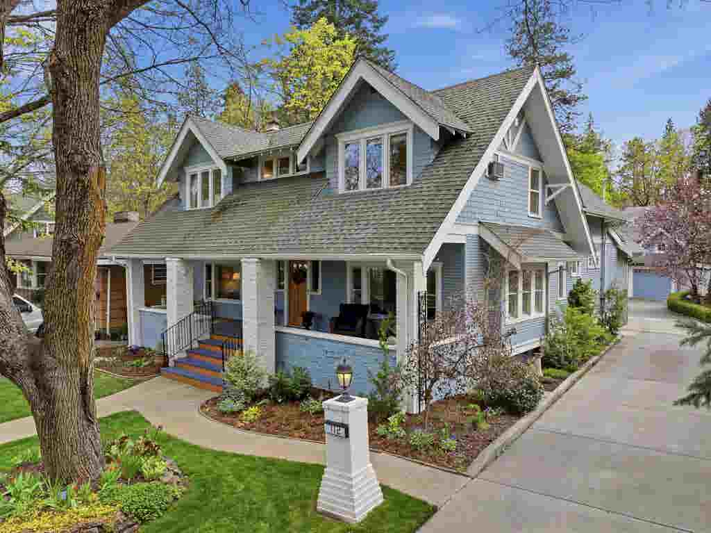 Photo of 712 E 19TH Ave, Spokane, WA 99203 (MLS # 202622845)