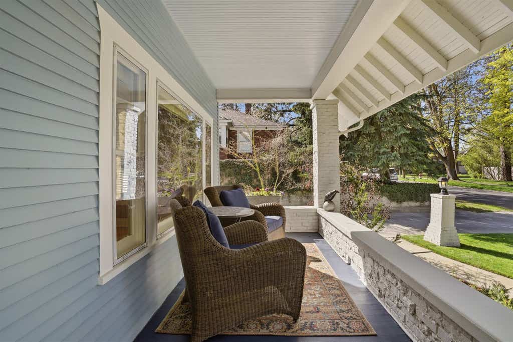 Photo of 712 E 19TH Ave, Spokane, WA 99203 (MLS # 202622845)
