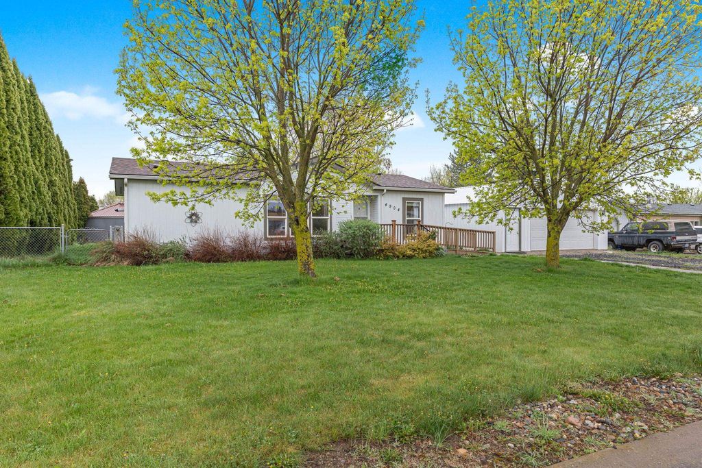 Photo of 4904 N Kari Rd, Otis Orchards, WA 99027 (MLS # 202616128)