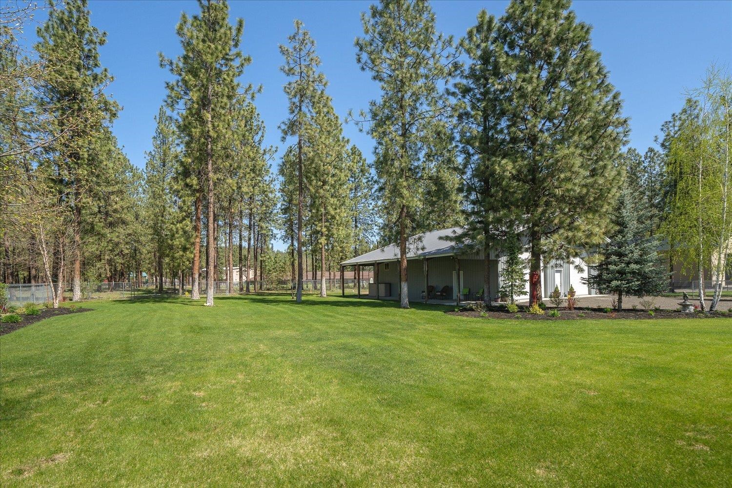 Photo 40 of 50 of 12599 W Snowbird Ct house